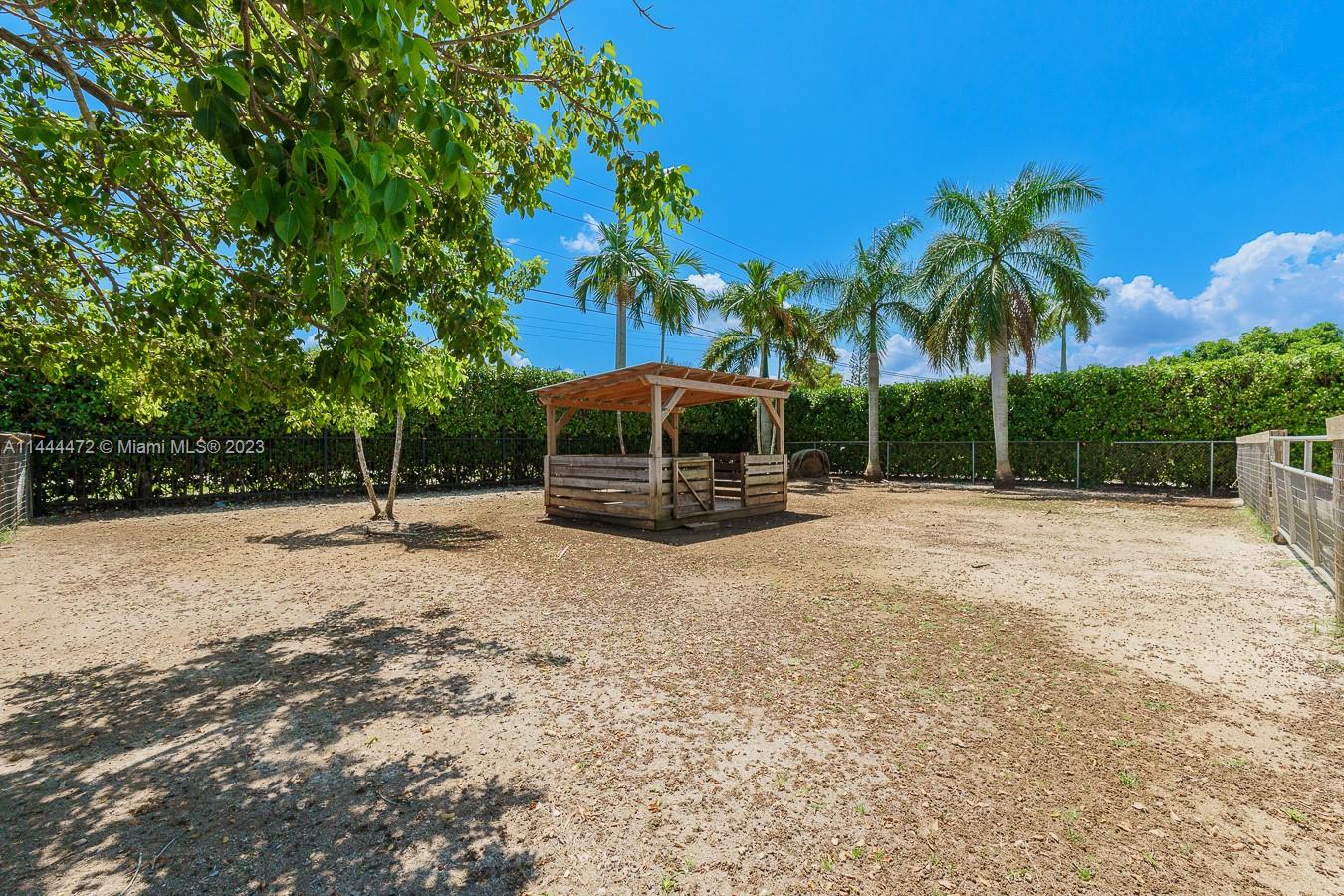 15875 SW 280th St