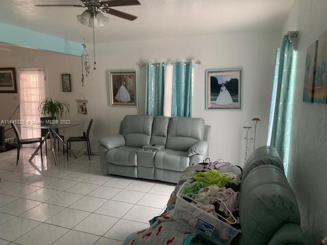 3210 NW 20th St