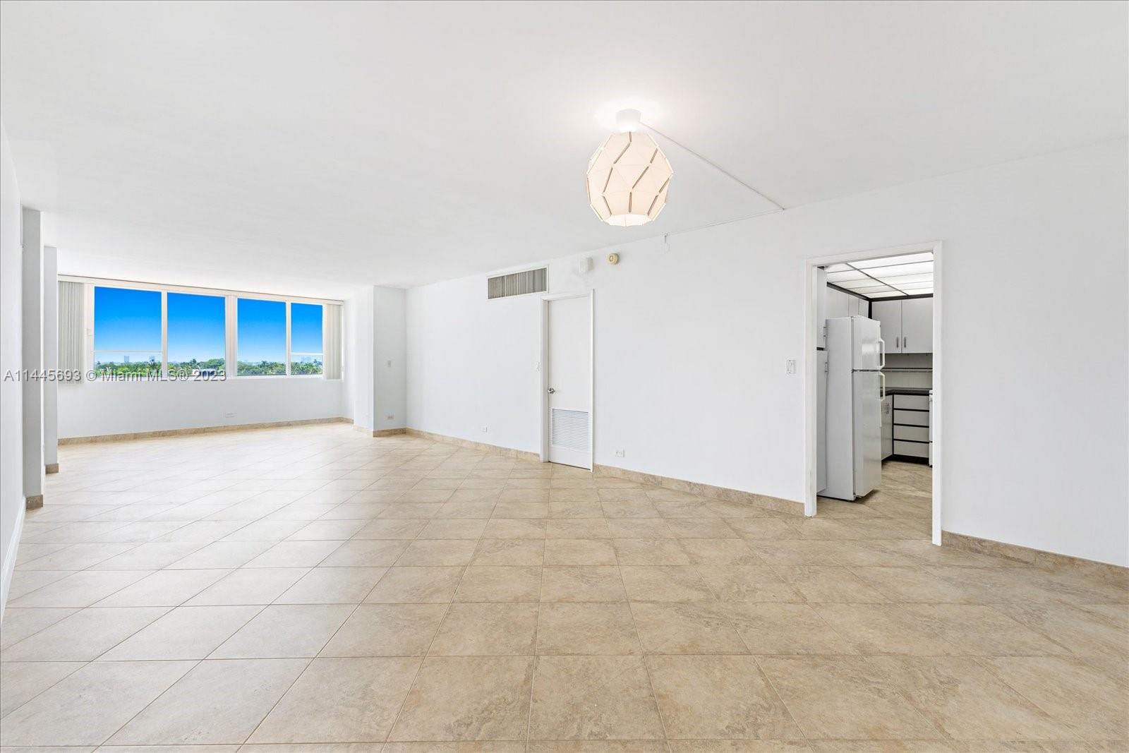 5005 Collins Ave Unit: 607