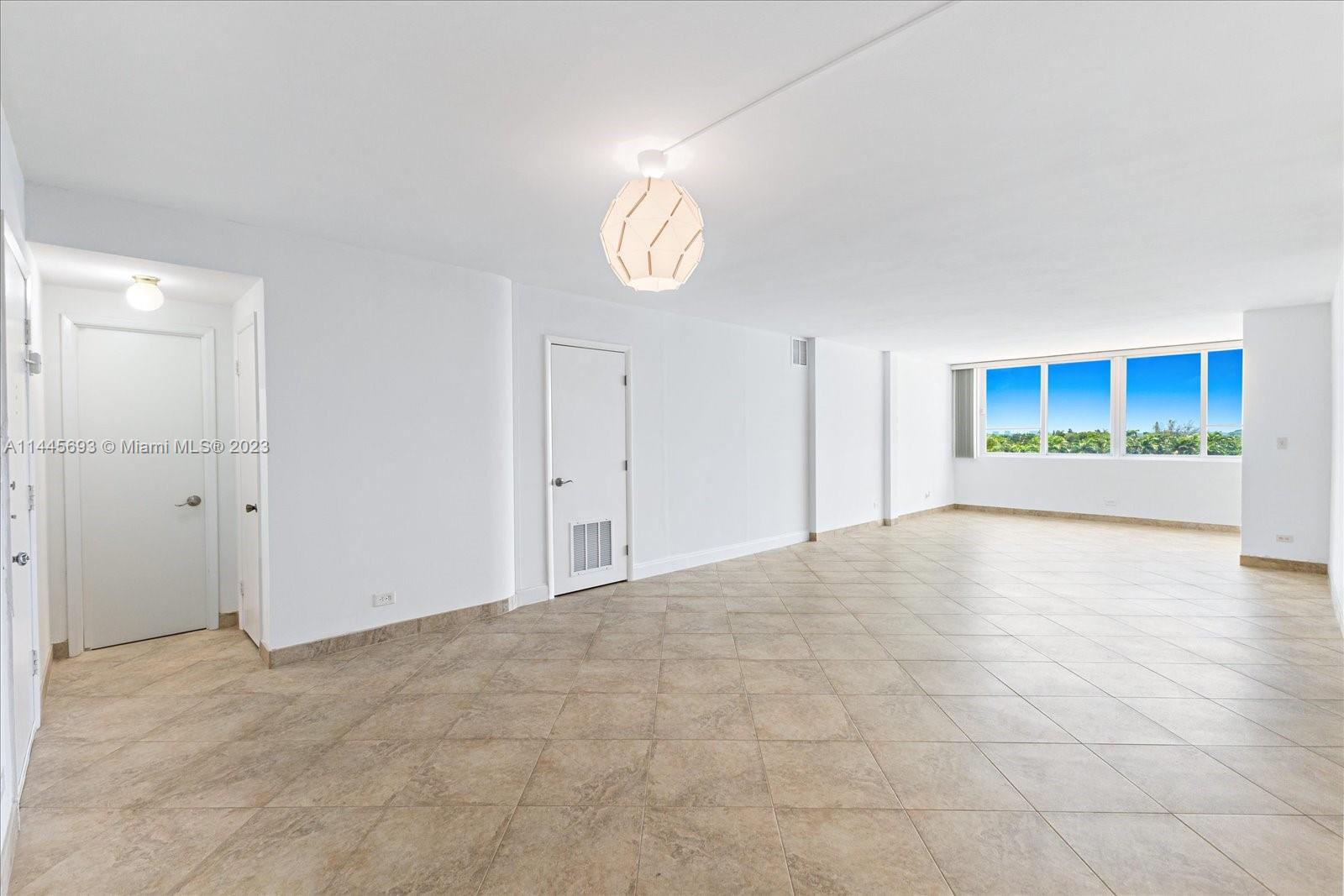 5005 Collins Ave Unit: 607