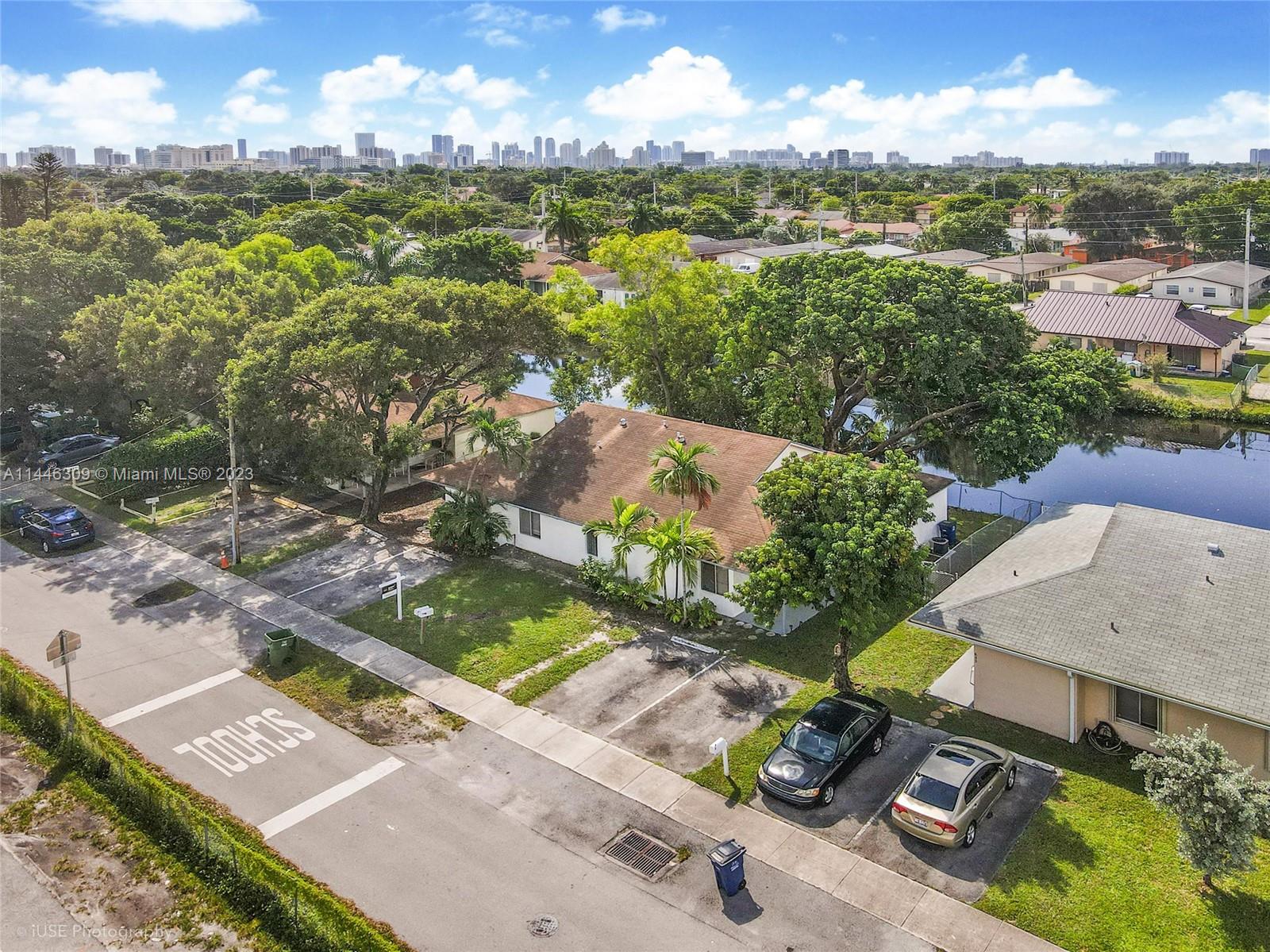 839 SW 8th St
