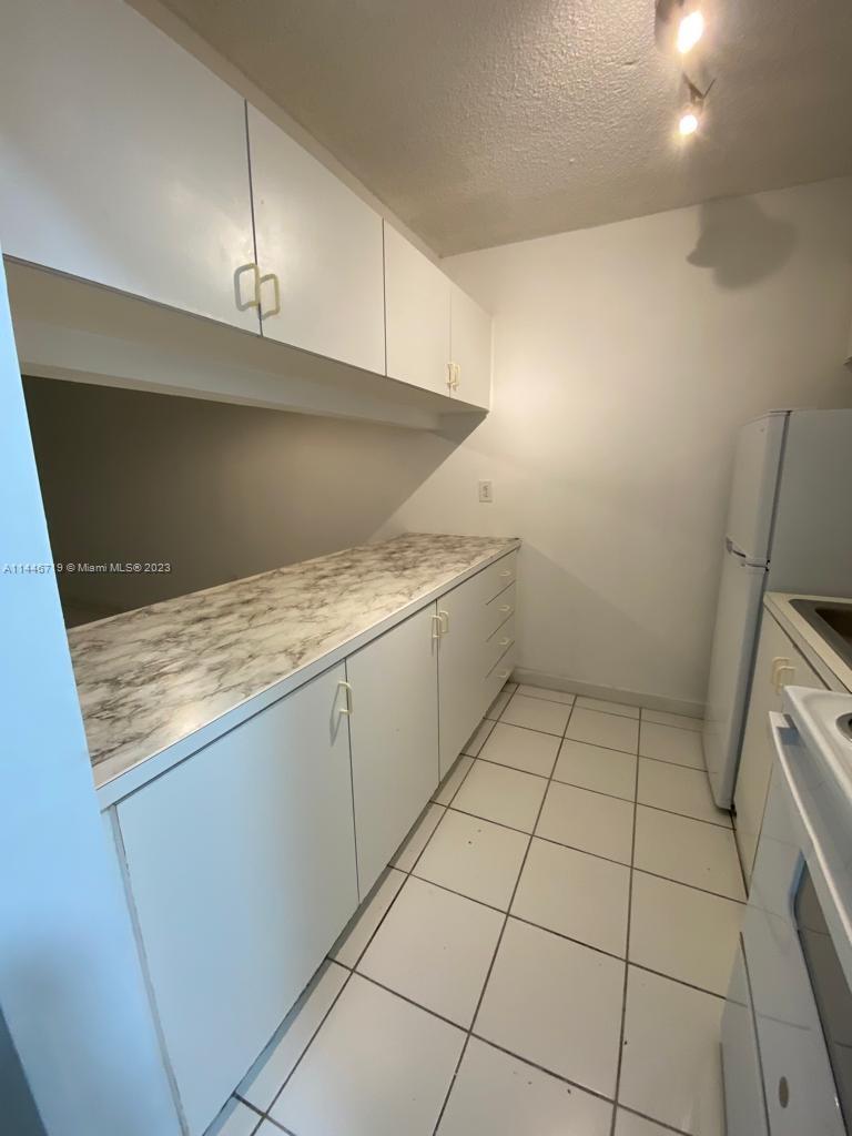 251 NW 177th St # 122 Unit: A-122