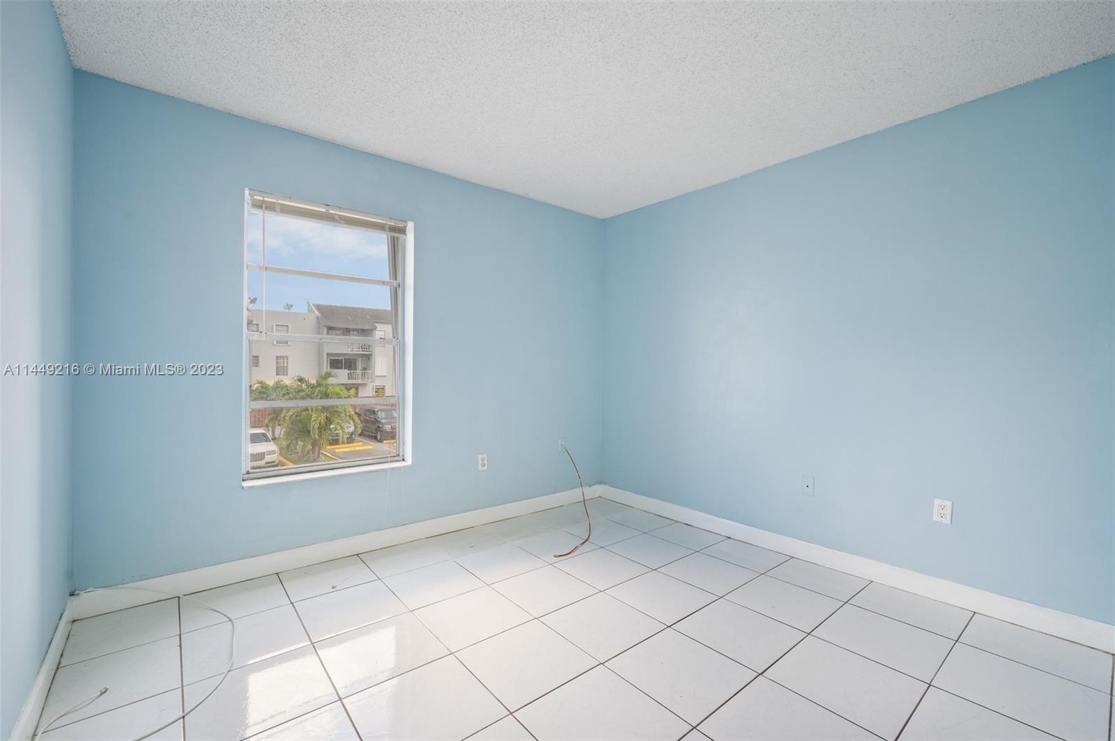 1725 W 60th St Unit: F220