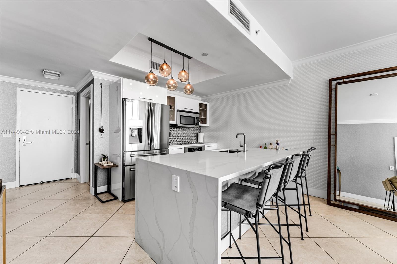 888 Biscayne Blvd # 4006