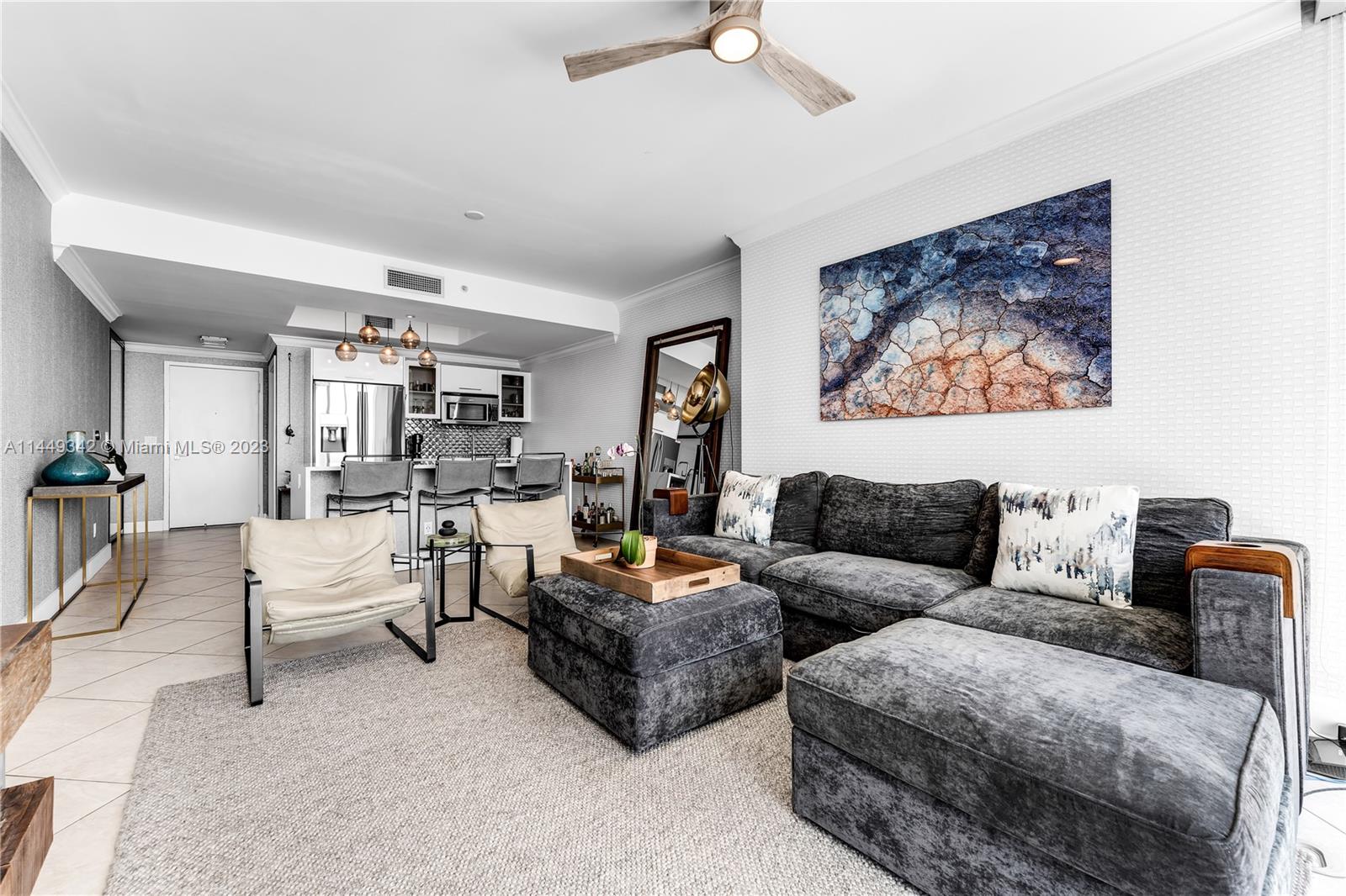888 Biscayne Blvd # 4006