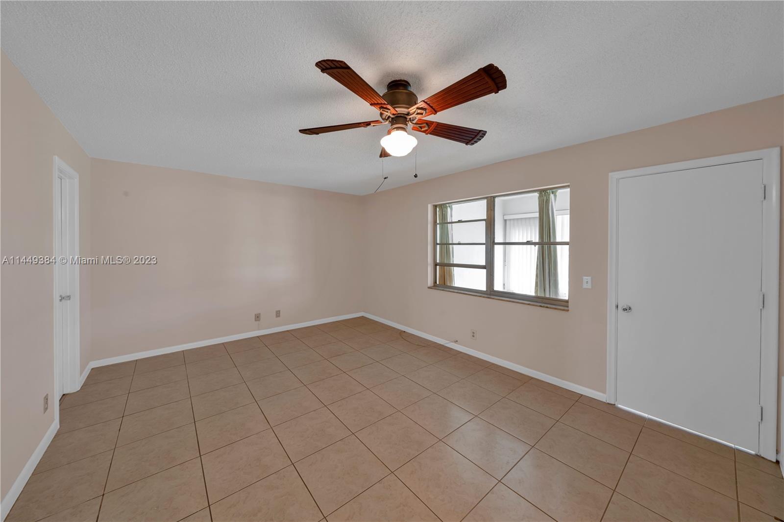 822 W High Point Dr W Unit: C