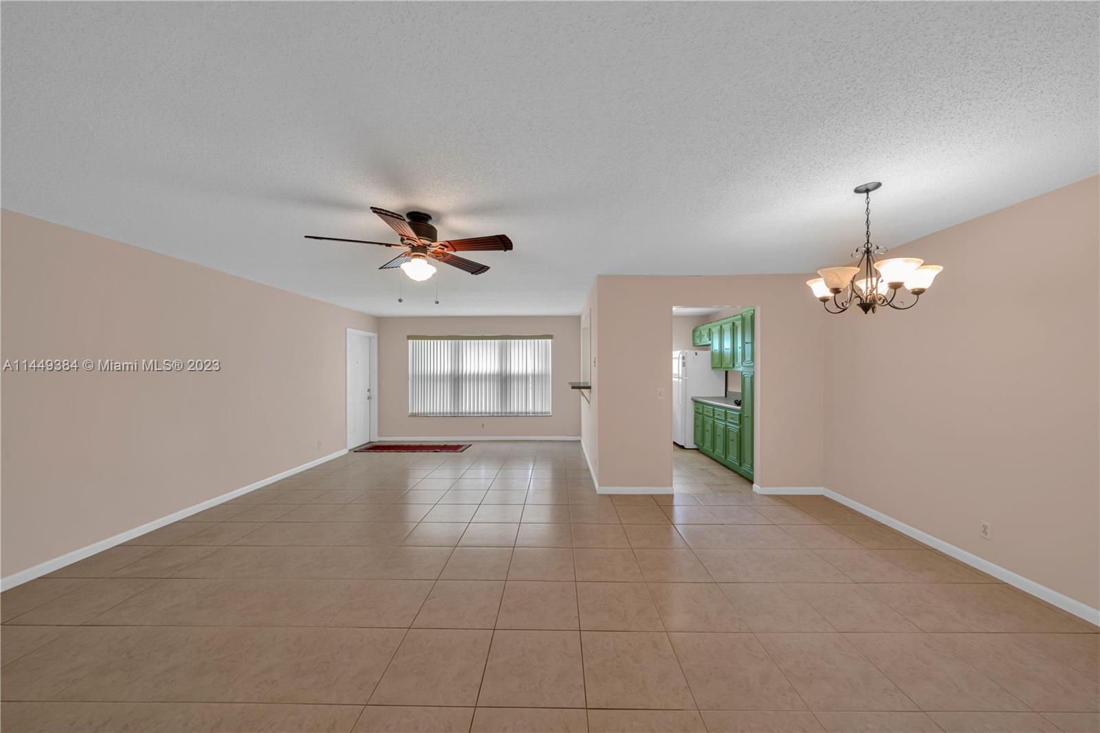 822 W High Point Dr W Unit: C