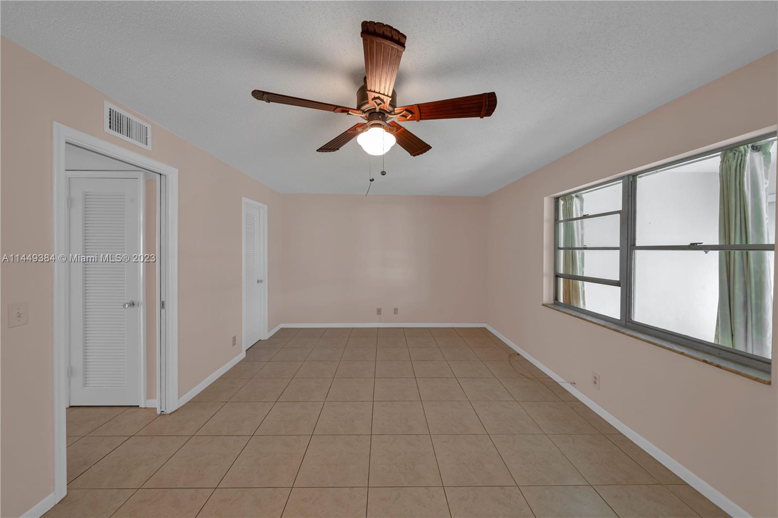 822 W High Point Dr W Unit: C