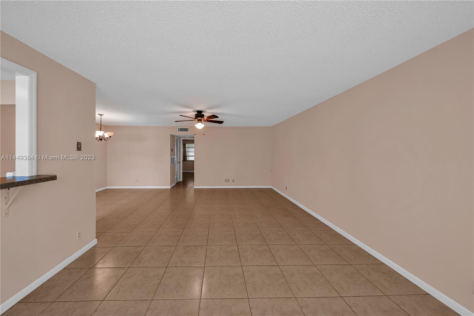 822 W High Point Dr W Unit: C