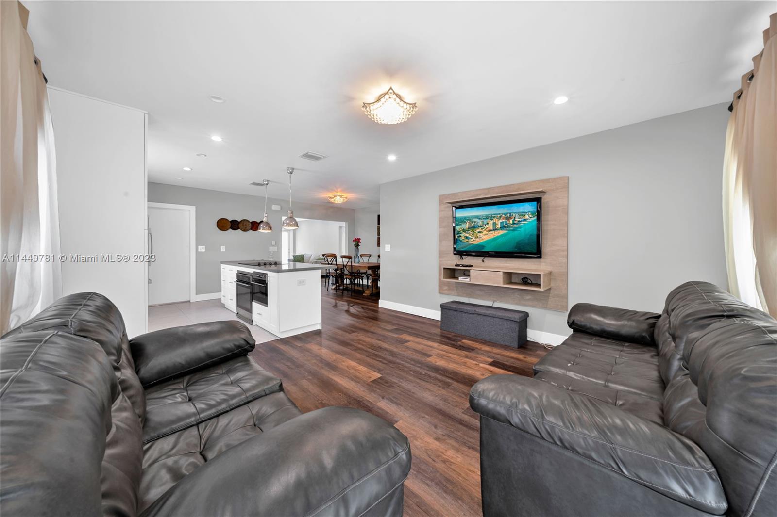 2194 SW 25th Ter