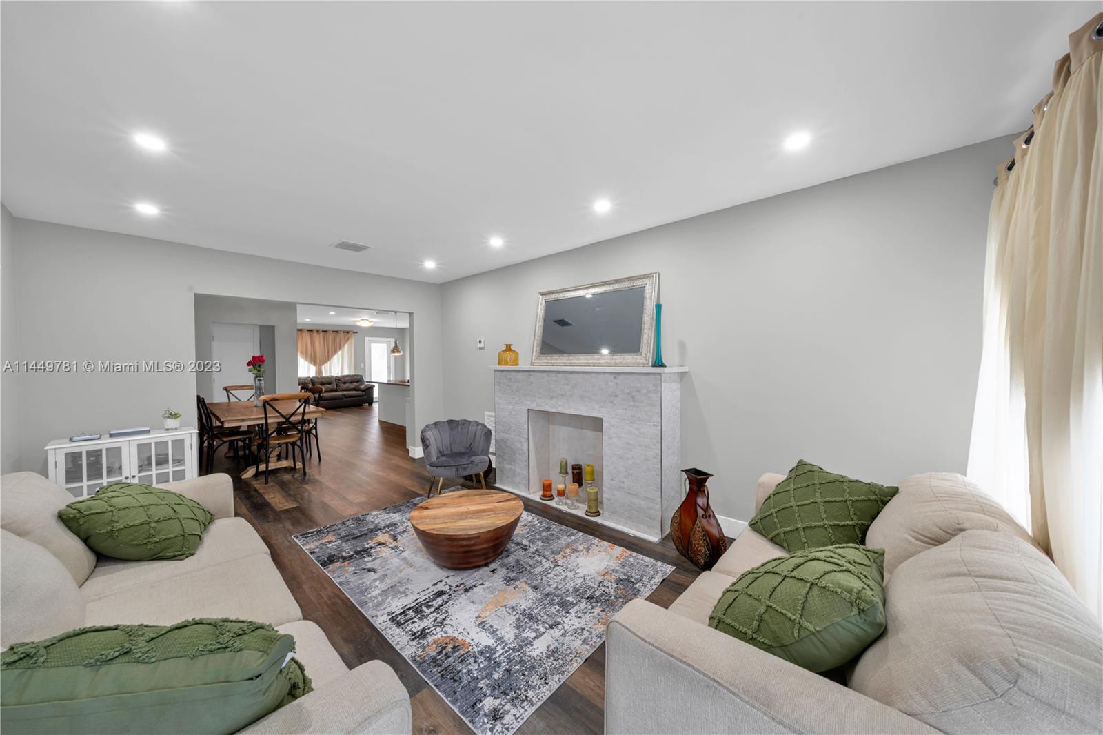 2194 SW 25th Ter