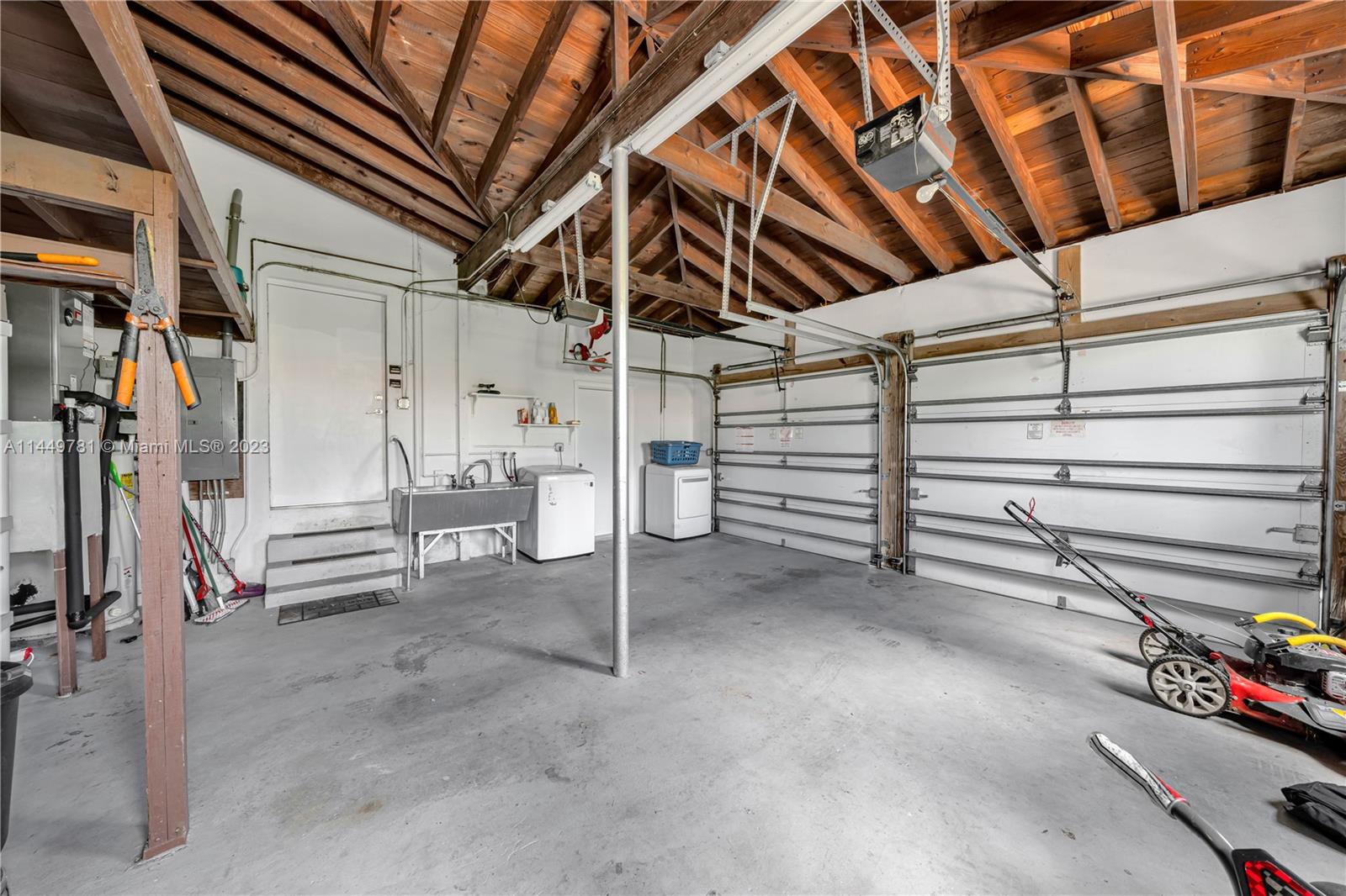 2194 SW 25th Ter