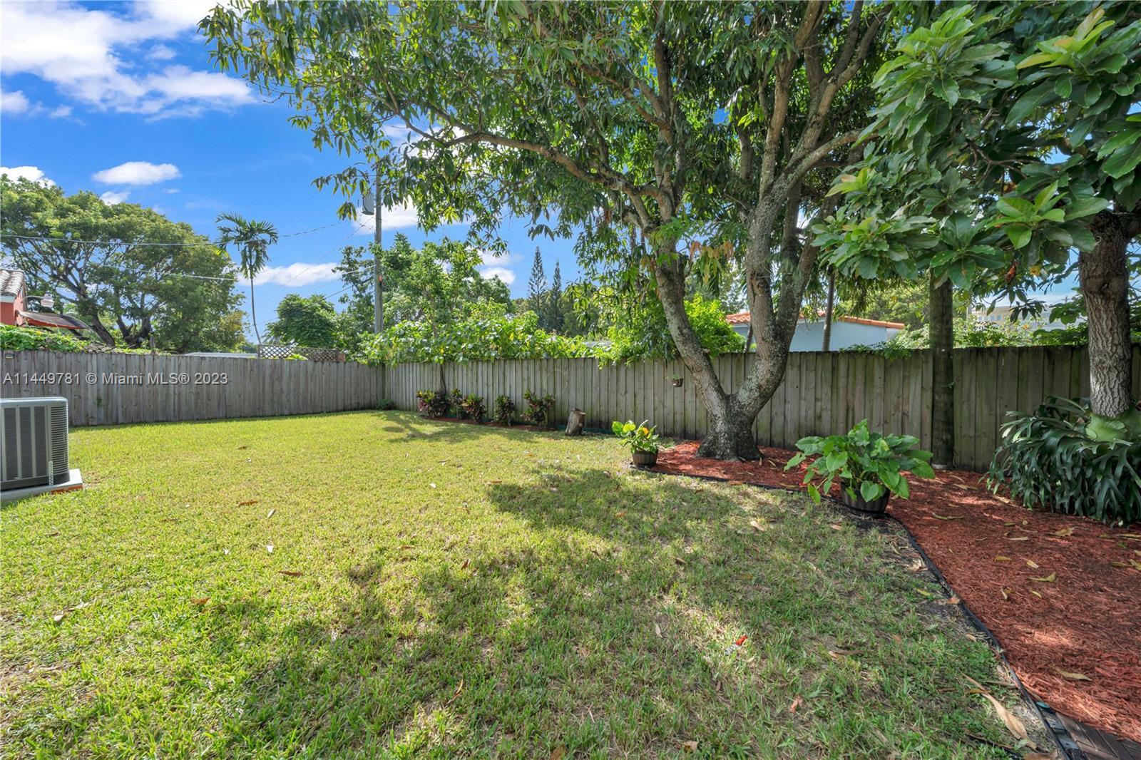 2194 SW 25th Ter