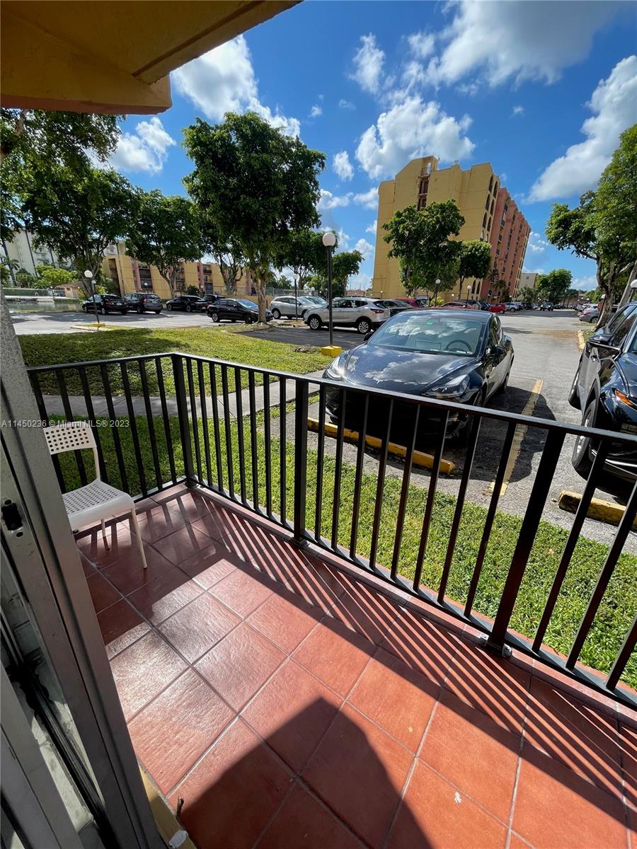 4721 NW 7th St # 12 Unit: 101-12