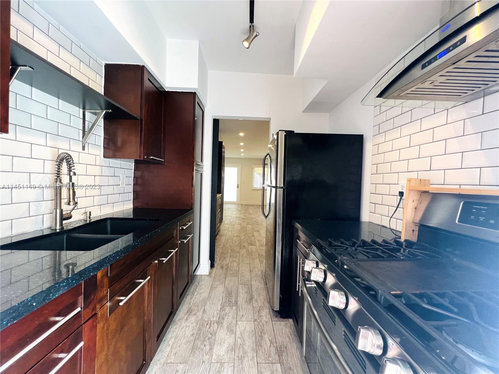 644 Meridian Ave # 6