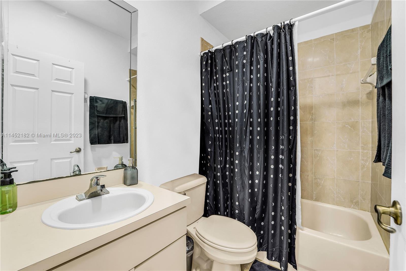 27521 SW 138th Ave Unit: -
