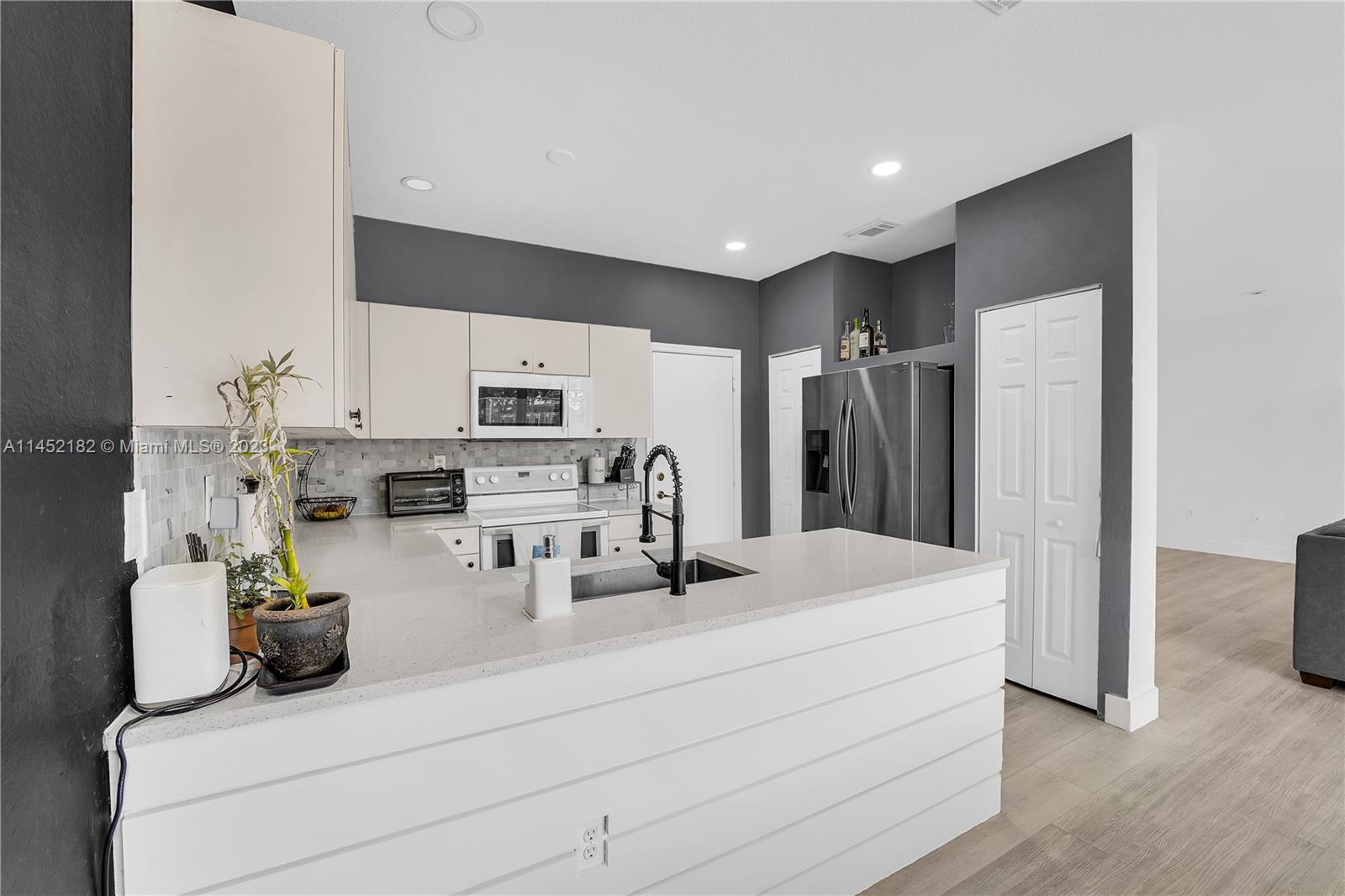 27521 SW 138th Ave Unit: -