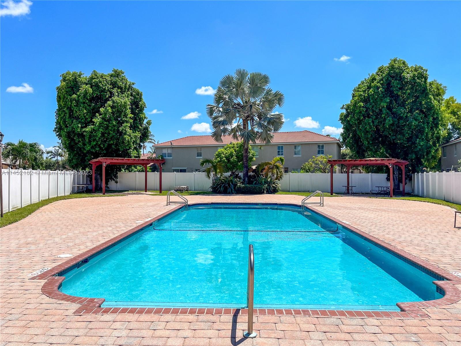 27521 SW 138th Ave Unit: -