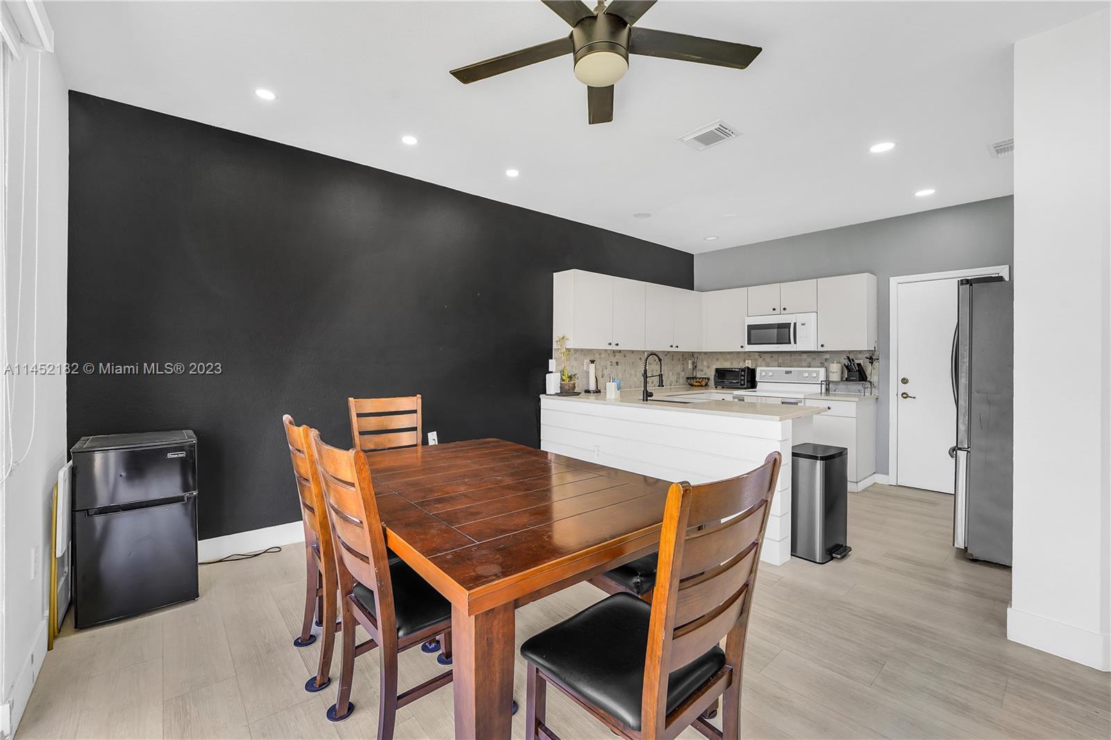 27521 SW 138th Ave Unit: -
