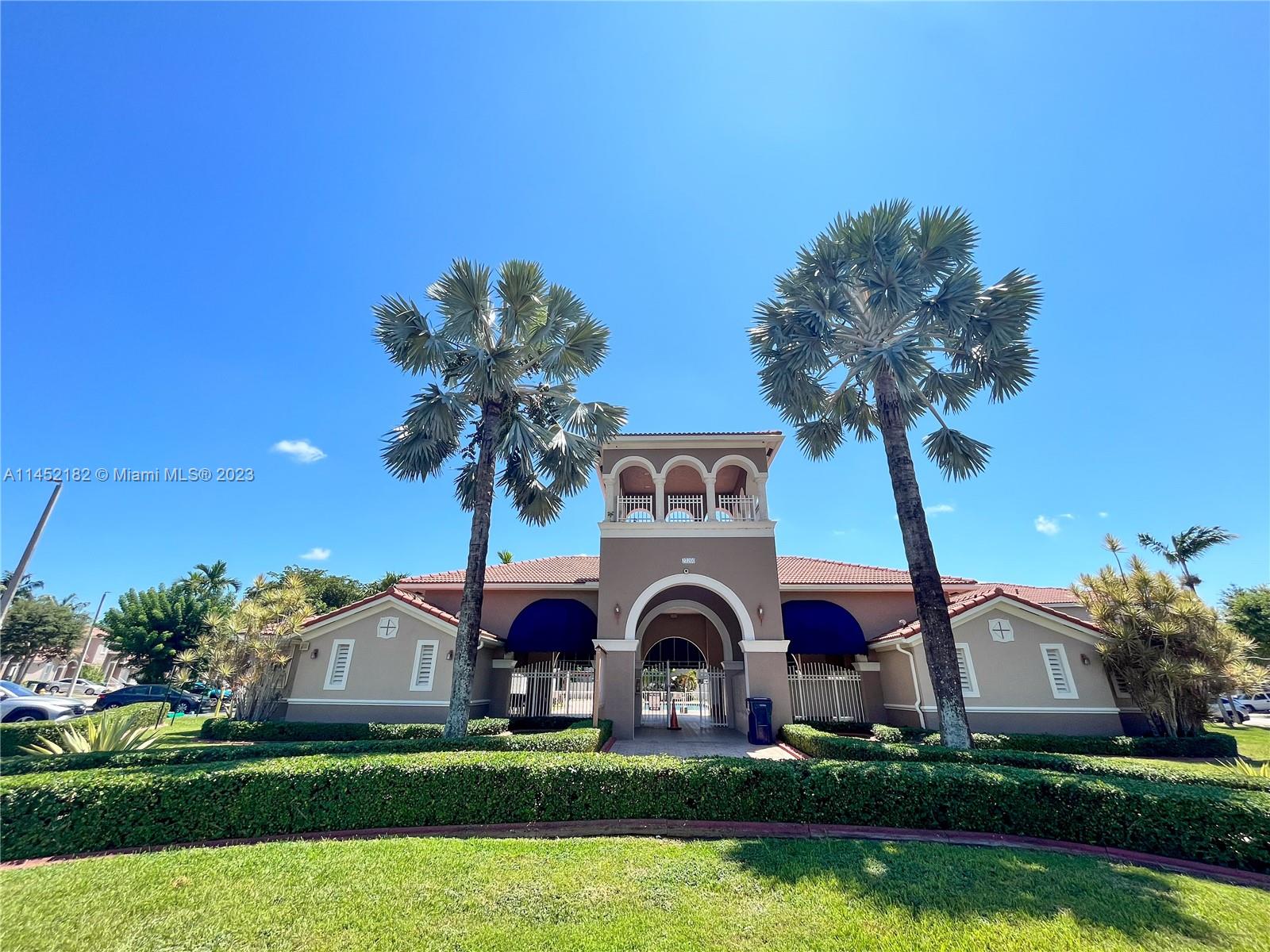 27521 SW 138th Ave Unit: -