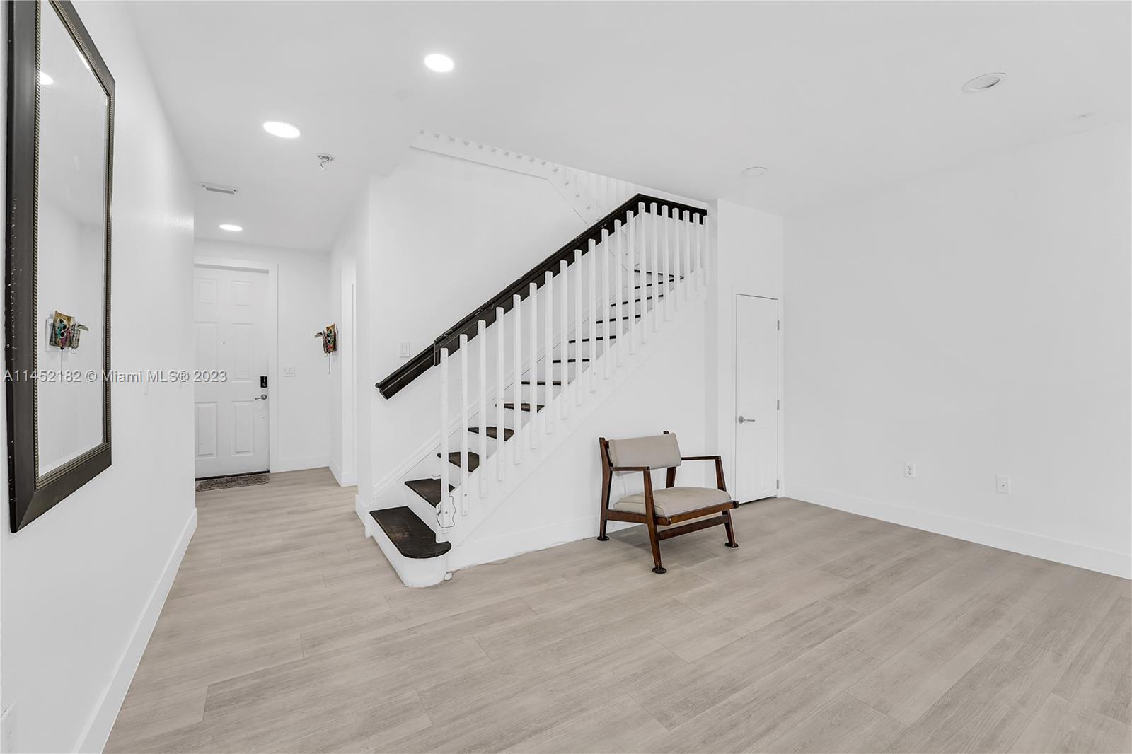 27521 SW 138th Ave Unit: -