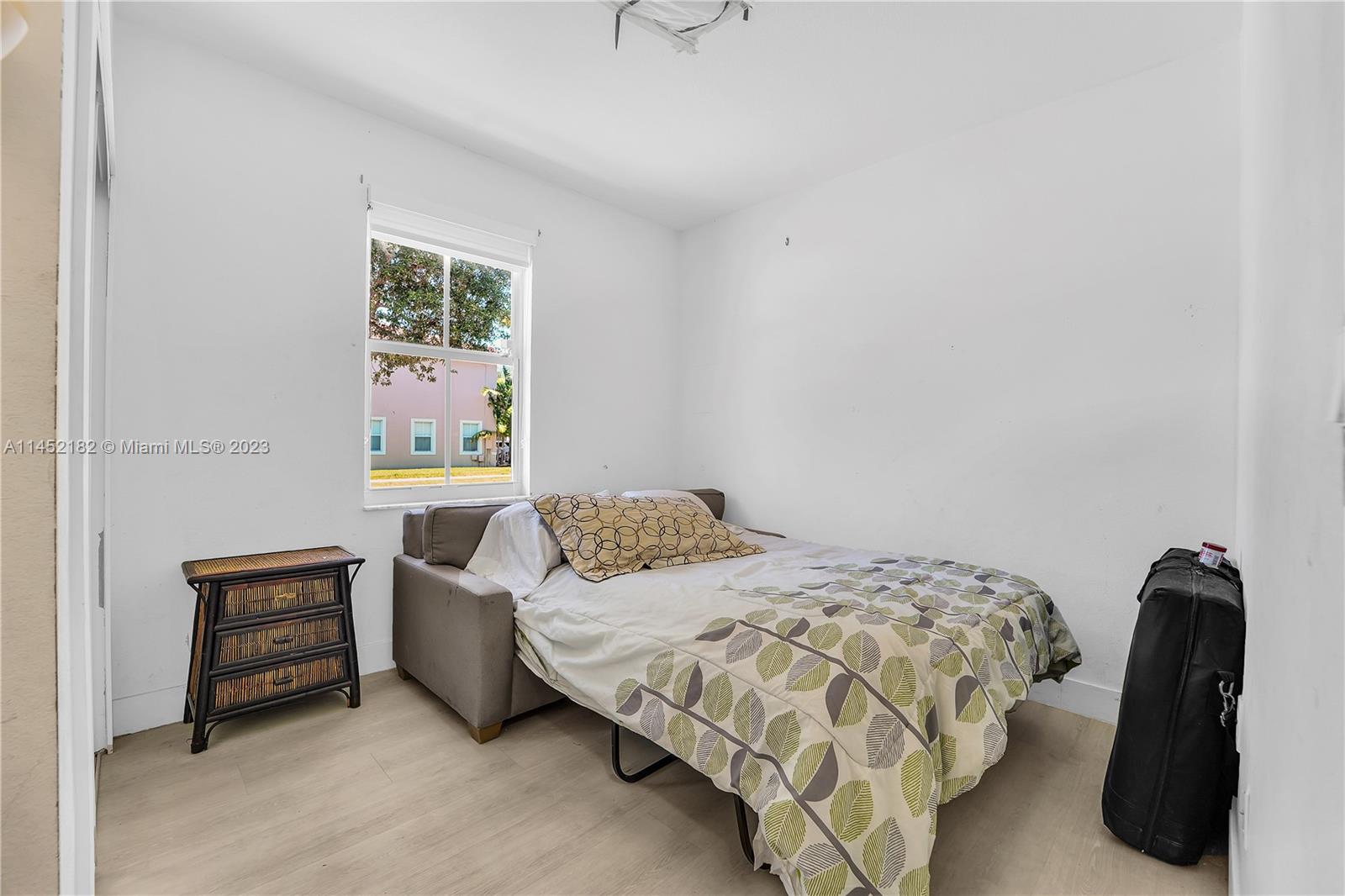 27521 SW 138th Ave Unit: -
