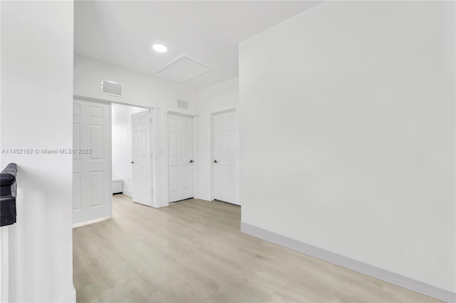 27521 SW 138th Ave Unit: -