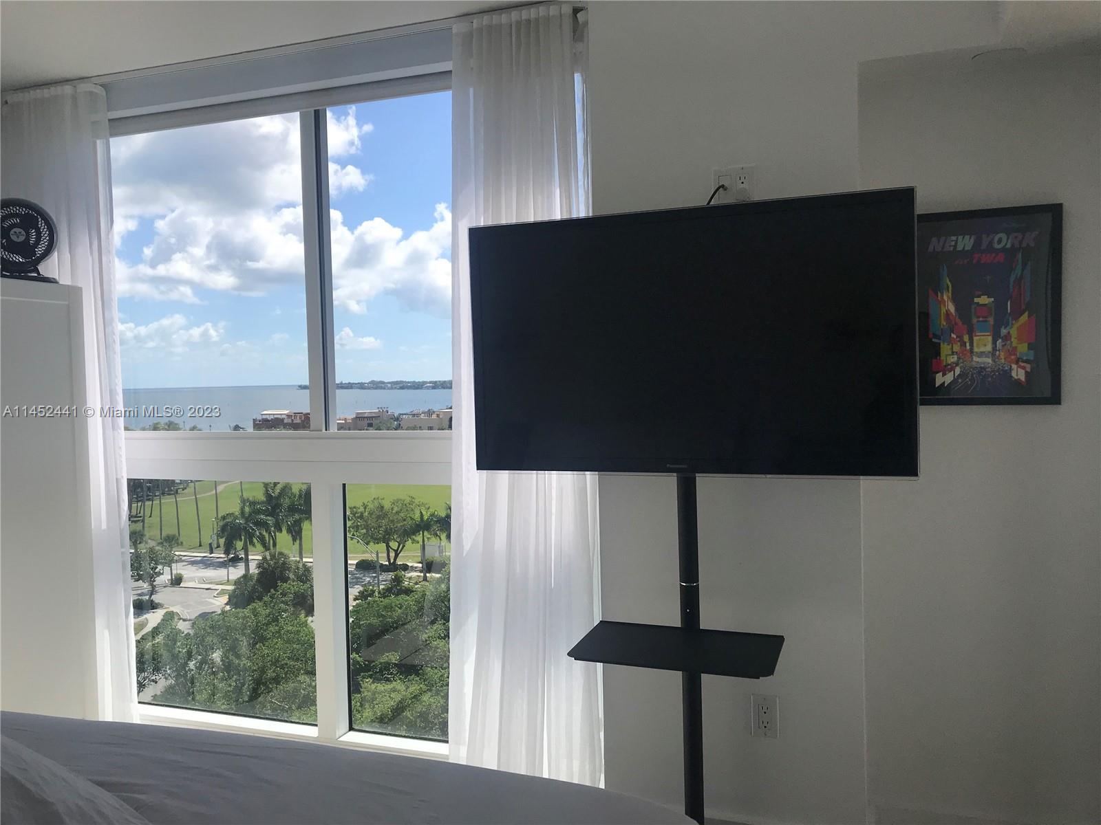 2951 S Bayshore Dr # 904