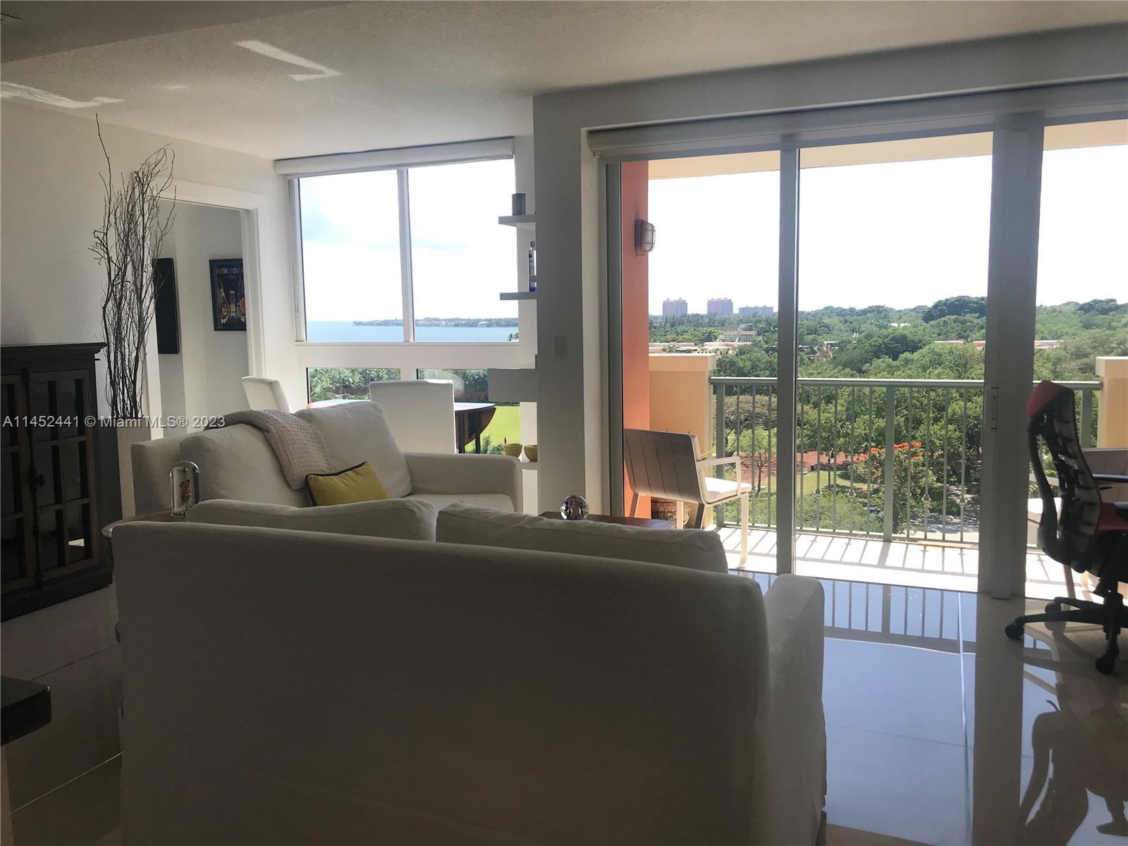 2951 S Bayshore Dr # 904