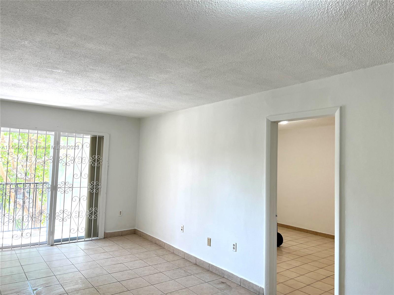 677 SW 9th Ave # 202