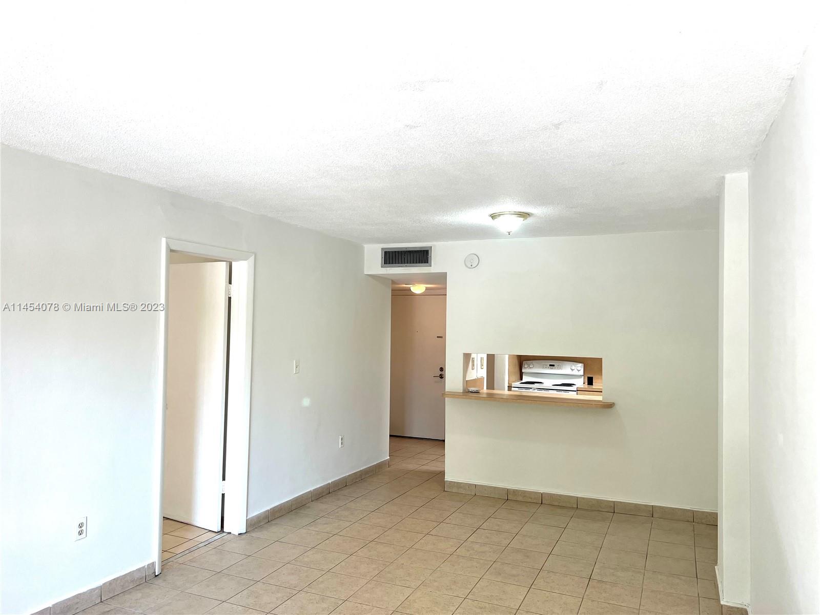 677 SW 9th Ave # 202