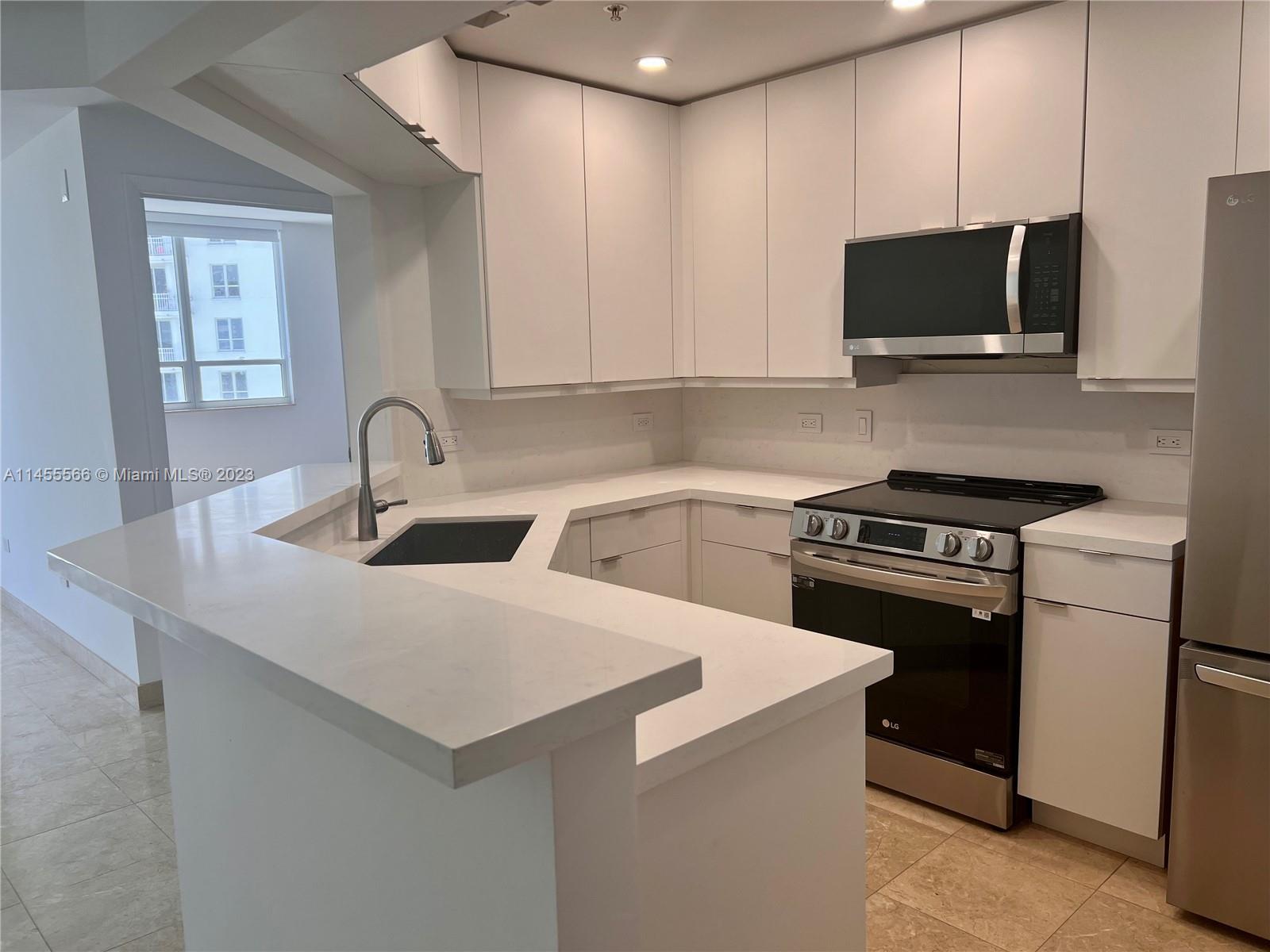 801 Brickell Key Blvd # 1107