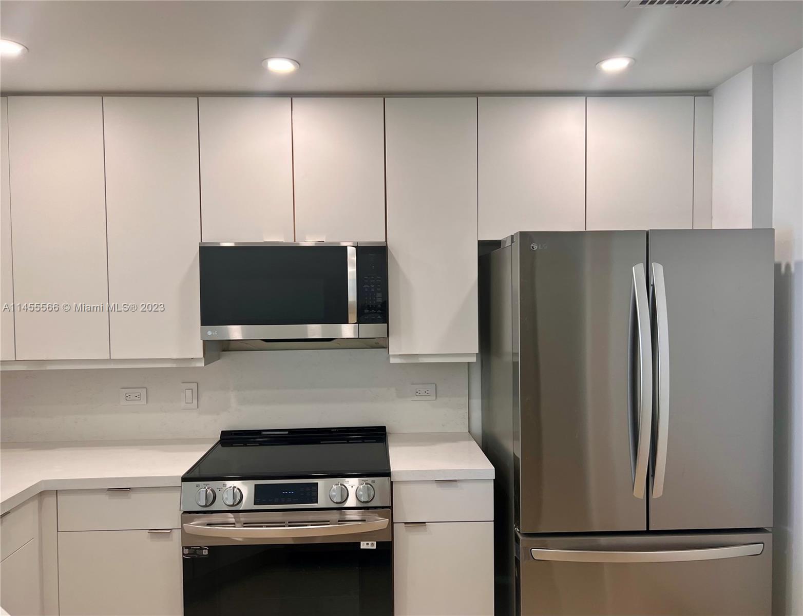 801 Brickell Key Blvd # 1107
