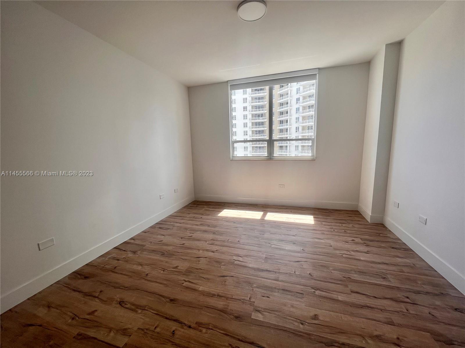 801 Brickell Key Blvd # 1107