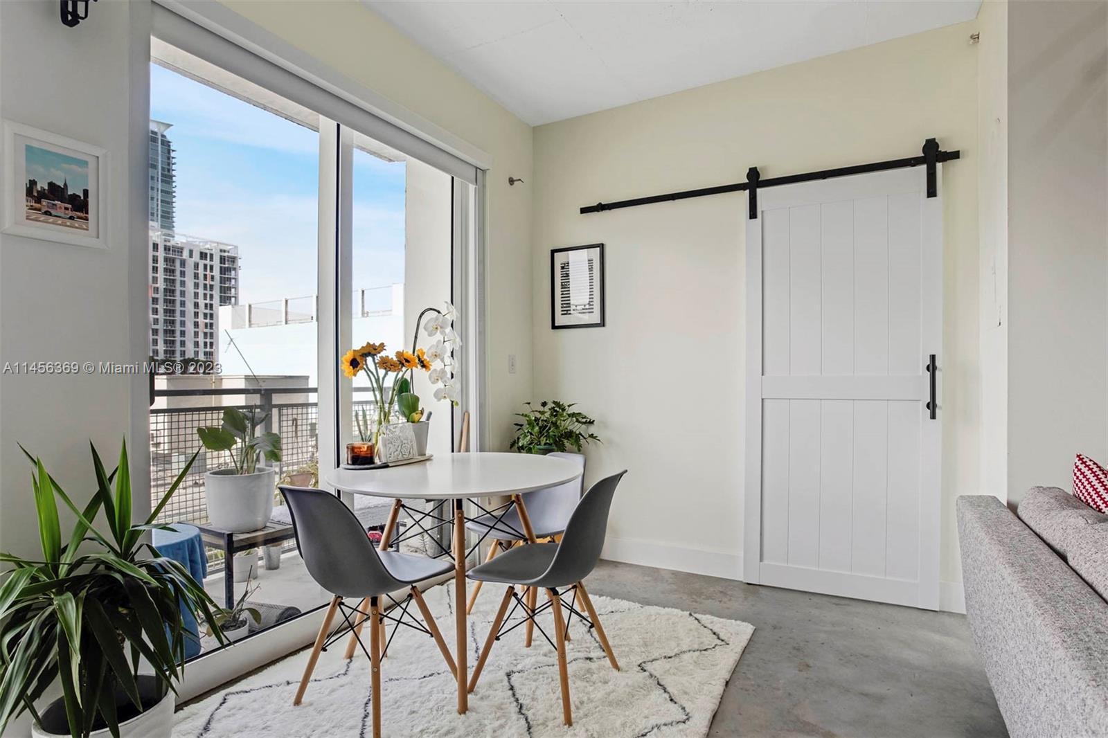 455 NE 25th St # 605