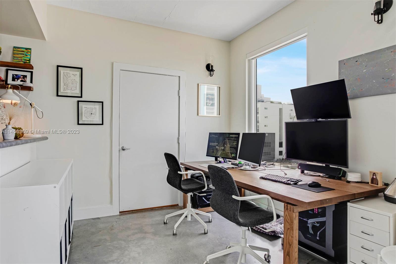 455 NE 25th St # 605