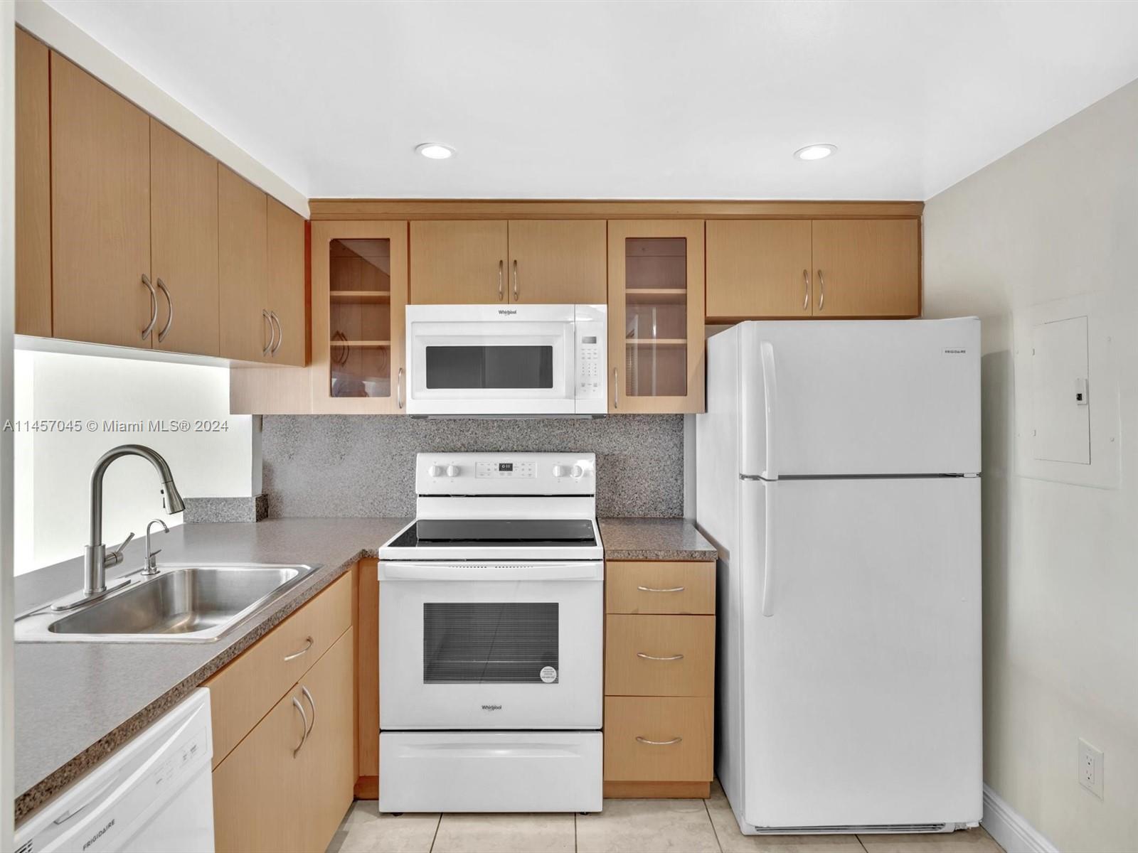 16465 NE 22nd Ave # 408