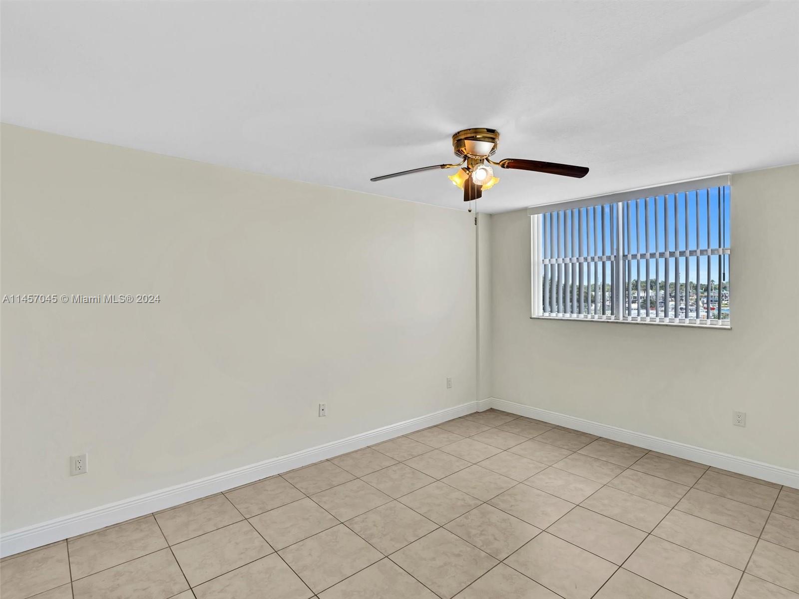 16465 NE 22nd Ave # 408
