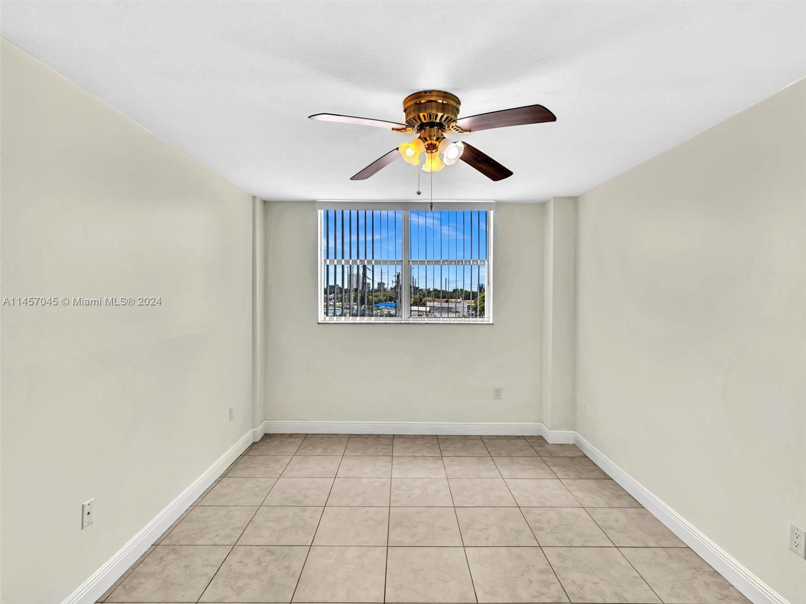 16465 NE 22nd Ave # 408