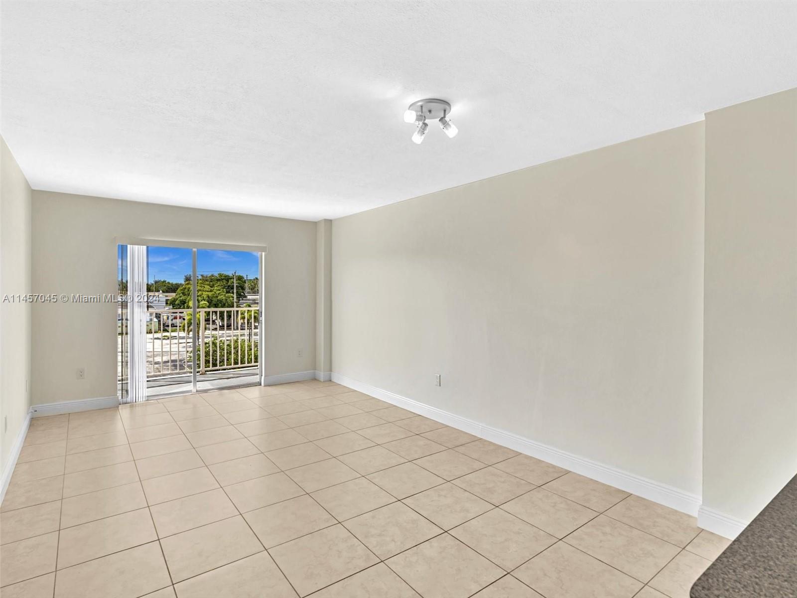 16465 NE 22nd Ave # 408