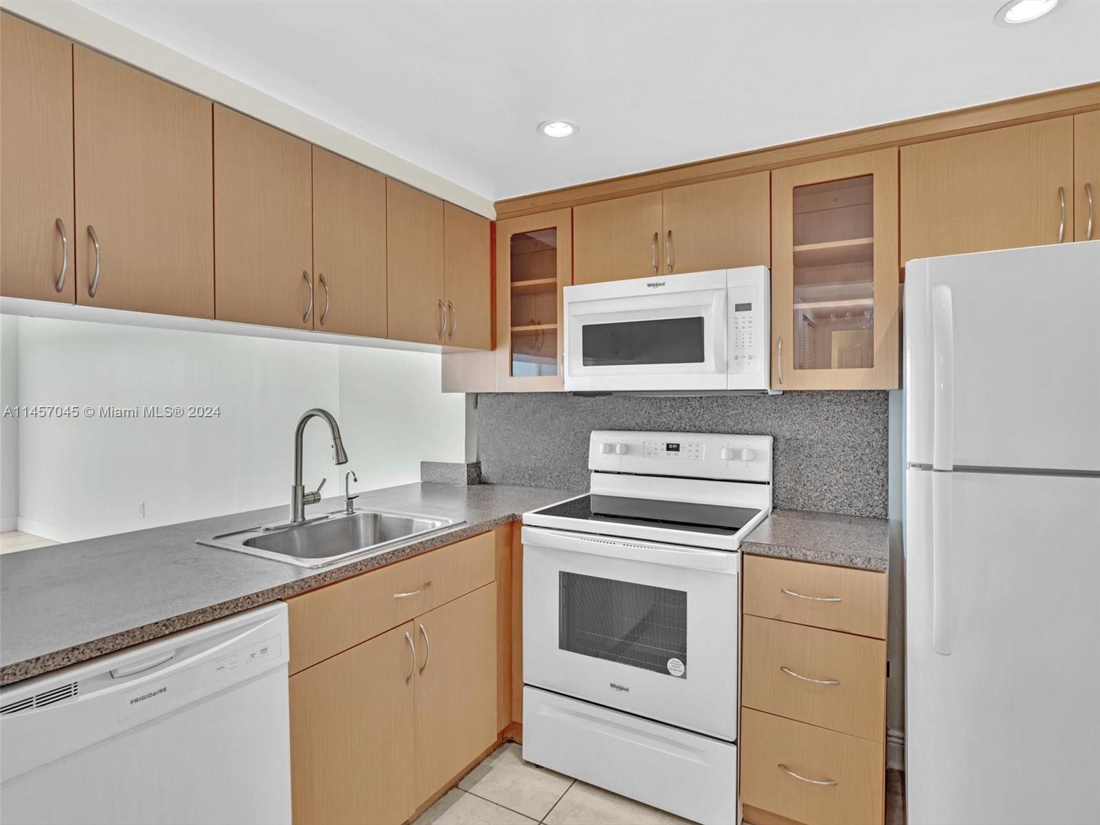 16465 NE 22nd Ave # 408