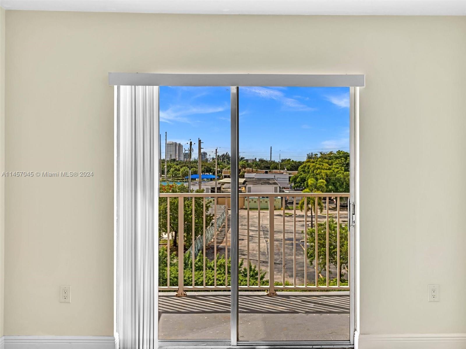 16465 NE 22nd Ave # 408