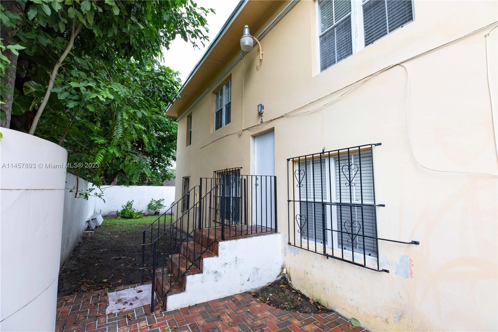 3445 Franklin Ave # A