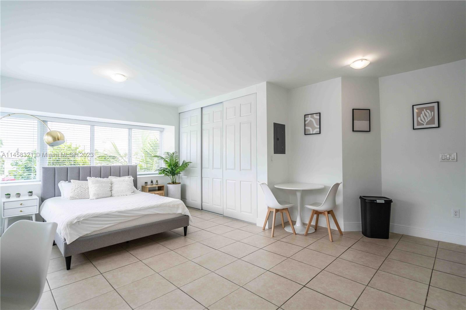 6971 Carlyle Ave # 208