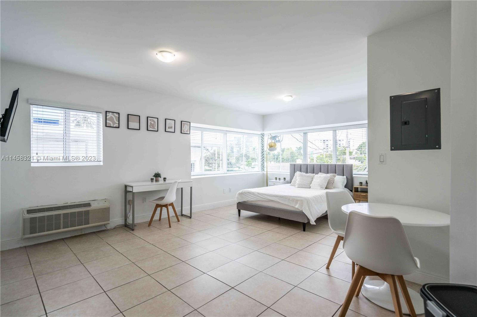 6971 Carlyle Ave # 208