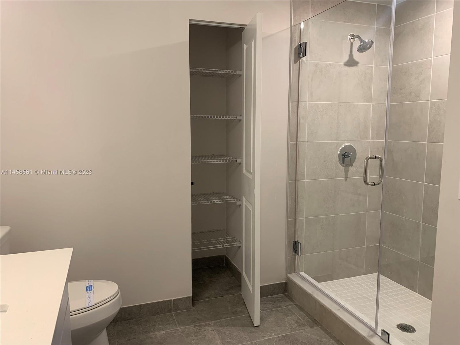 2500 SW 22nd Ter # 520