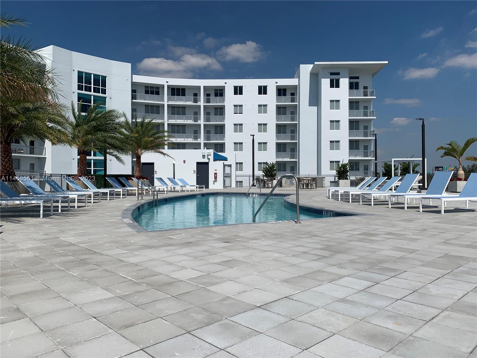 2500 SW 22nd Ter # 520