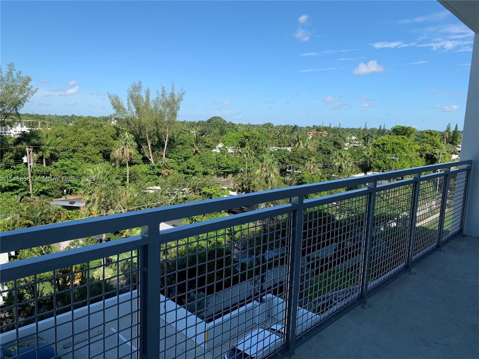 2500 SW 22nd Ter # 520