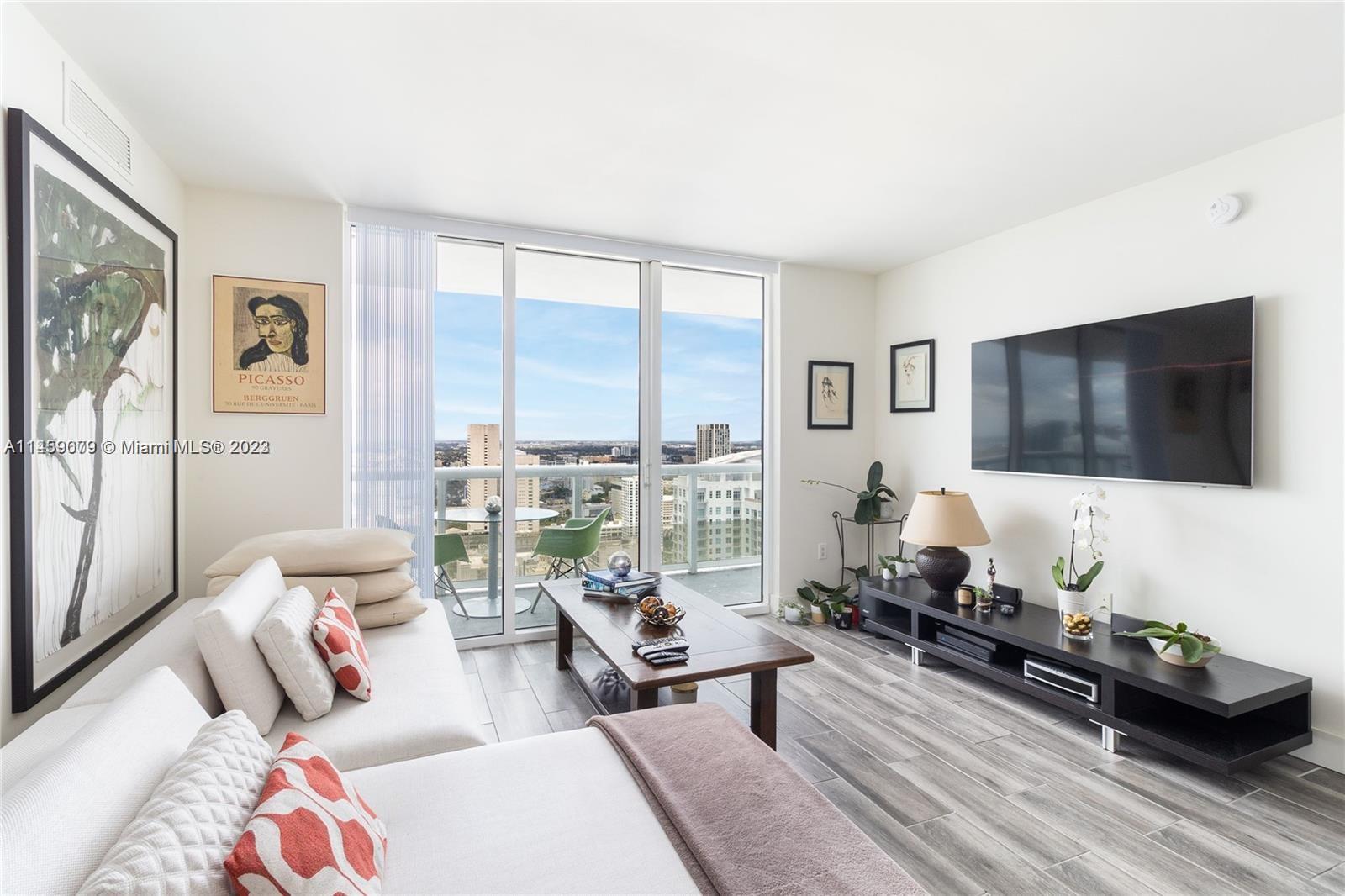 50 Biscayne Blvd # 4701