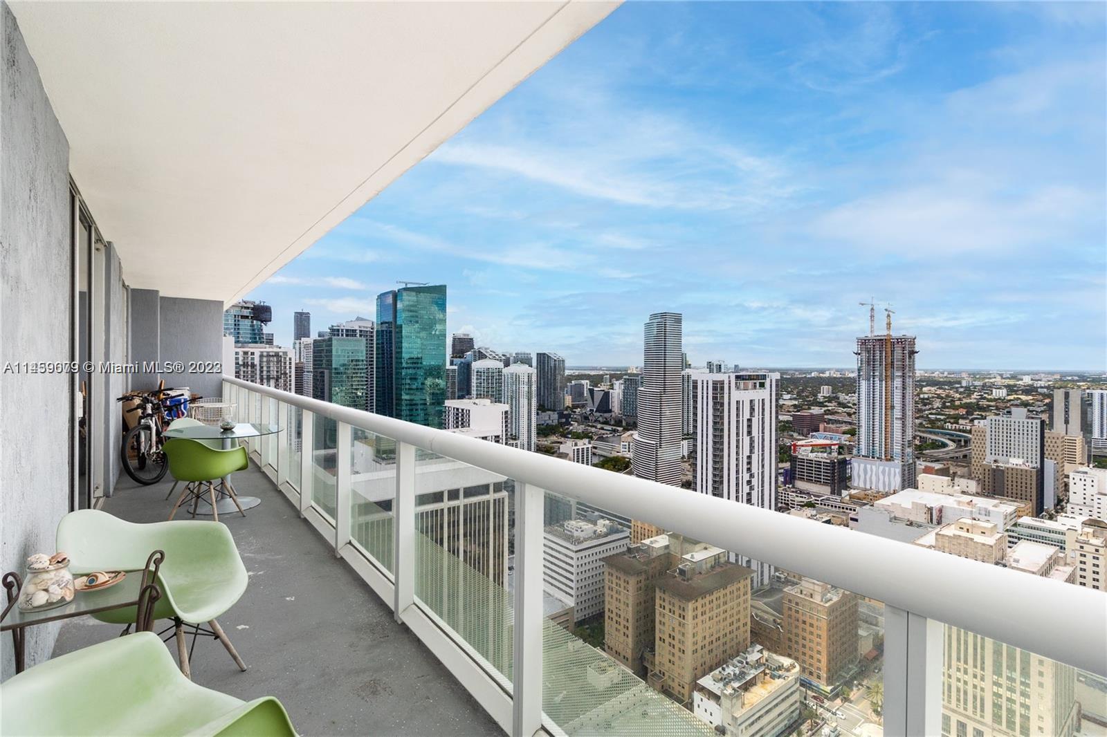 50 Biscayne Blvd # 4701